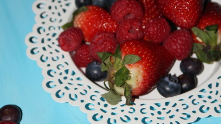 Bei Verwendung von Blitzlicht wirken Gegenst&auml;nde oder Gerichte oft sehr kalt und hart, daher sollte dies vermieden werden.