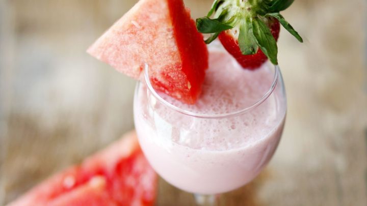 Hier wird der Betrachter von dem St&uuml;ck Wassermelone zum Hauptmotiv hingef&uuml;hrt