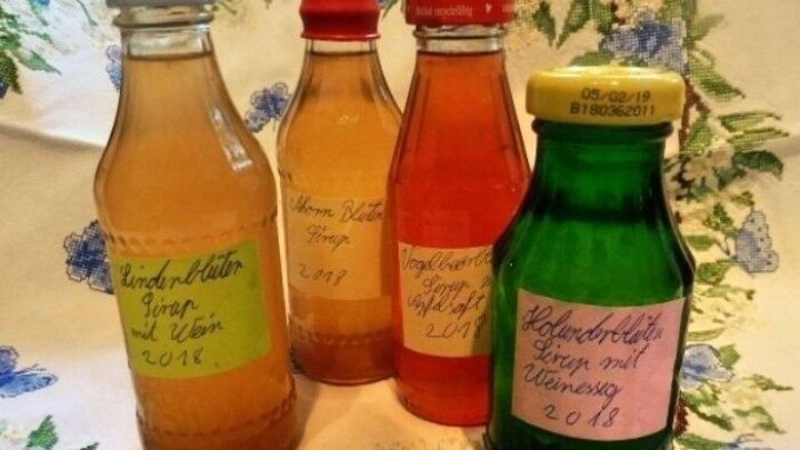 Sirup aus Blüten und Kräutern - Rezept | Frag Mutti