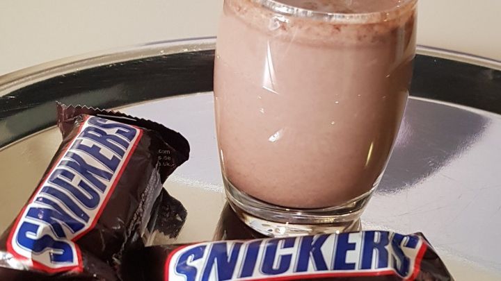 Leckerer Snickers-Likör - Rezept | Frag Mutti