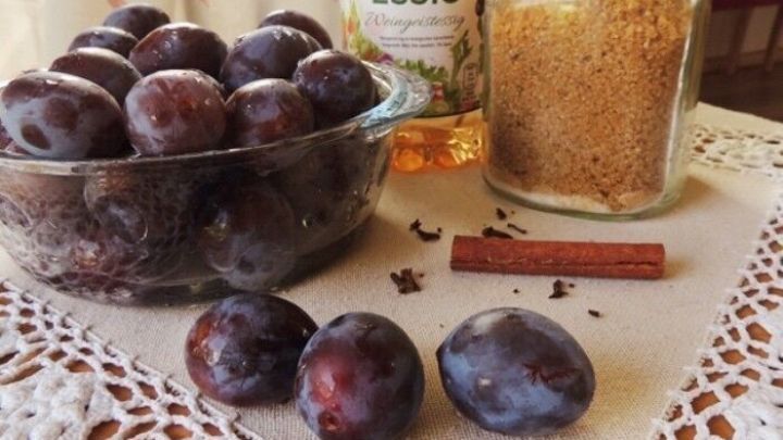 Pflaumenmus (Powidl) einfach herstellen - Rezept | Frag Mutti