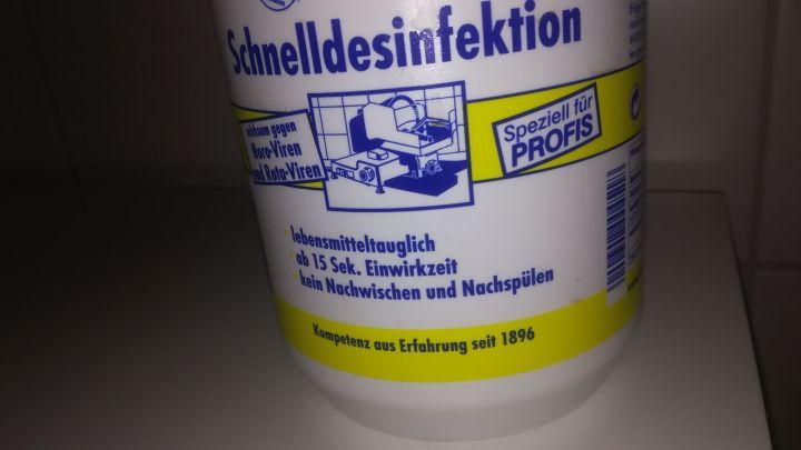 Vorsicht: Nicht jedes Desinfektionsmittel ist f&uuml;r die Haut geeignet! Es gibt Schleimhaut-Desinfektion, H&auml;ndedesinfektion, Oberfl&auml;chendesinfektion, Desinfektionsmittel f&uuml;r medizinische Gegenst&auml;nde.