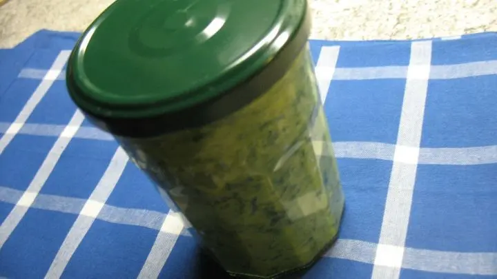 In einem Glas im K&uuml;hlschrank ist der Aufstrich bis zu einer Woche haltbar. 