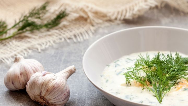 Gurkensuppe mit Krabben - warm oder kalt genießen - Rezept