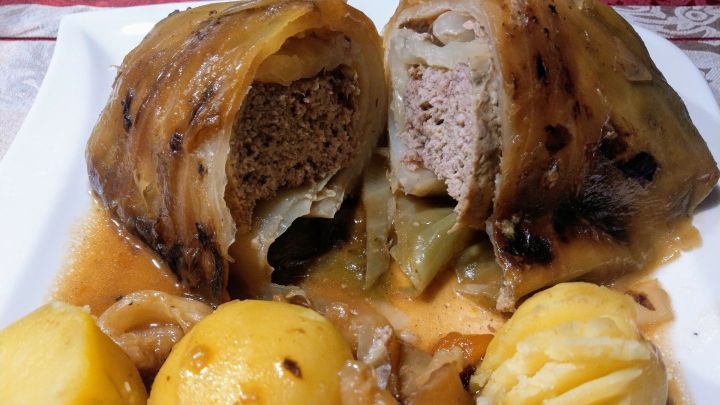 Klassische Kohlroulade mit Tipp zum Entblättern des Kohls - Rezept