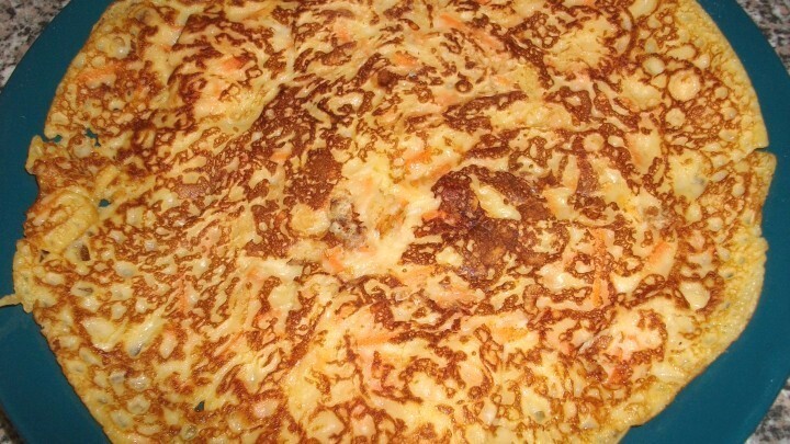 Möhren-Pfannkuchen mit Käse
