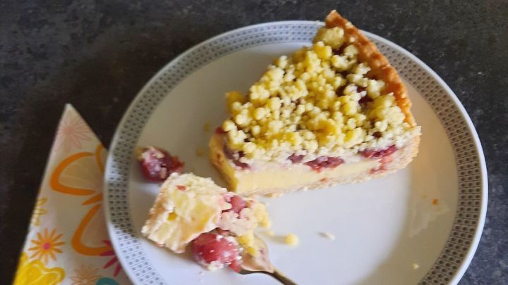 Dieser Schmandstreuselkuchen mit Kirschen ist eine &auml;u&szlig;erst leckere Variante eines K&auml;sekuchens.