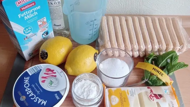 Die hier zusammen gestellten Zutaten werden f&uuml;r ein k&ouml;stlich frisches Zitronen-Tiramisu ben&ouml;tigt. 