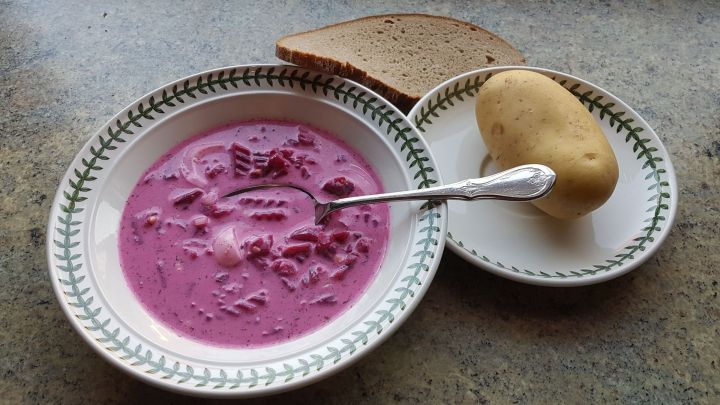 Sommersuppe: Kalte Rote-Beete-Suppe - Rezept | Frag Mutti