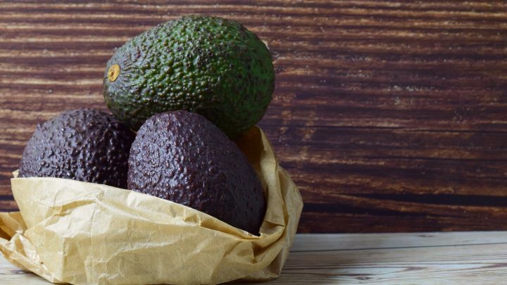 Avocados frisch halten - 5 Tipps