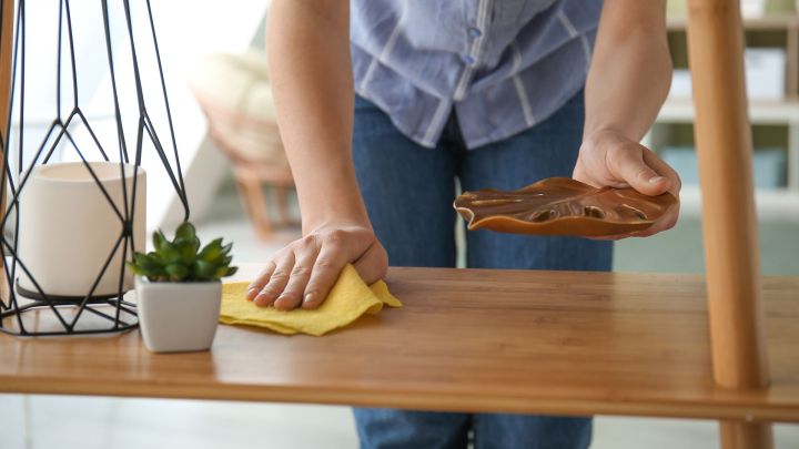 Richtiges Staubwischen will gelernt sein! Doch mit unserer Anleitung und den einfachen Tipps wirst du den Staub schnell wieder los.