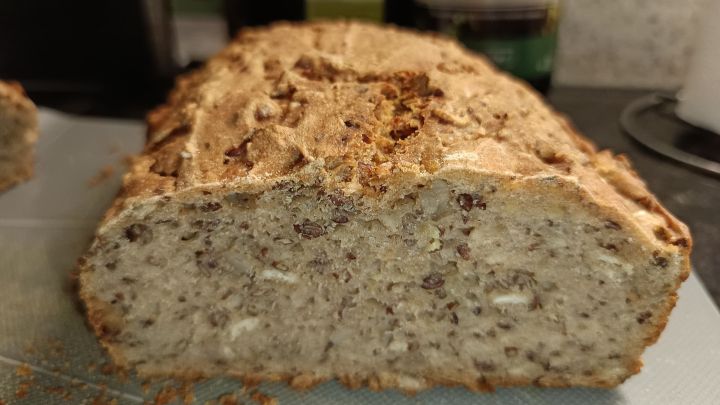 So gelingt dir ein saftiges, kerniges Brot schnell und einfach &ndash; mit wenigen Zutaten und ohne viel Aufwand selber backen.