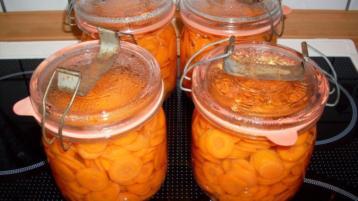 M&ouml;hren (Karotten) einkochen
