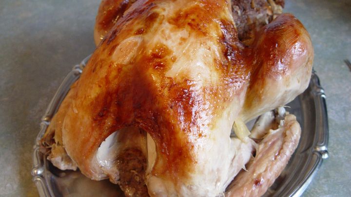 Gef&uuml;llter Puter mit Backpflaumen