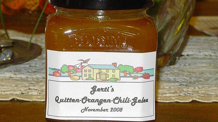 Quittengelee mit Orangensaft und Chili