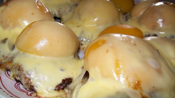 Leckere fruchtige Schnitzel