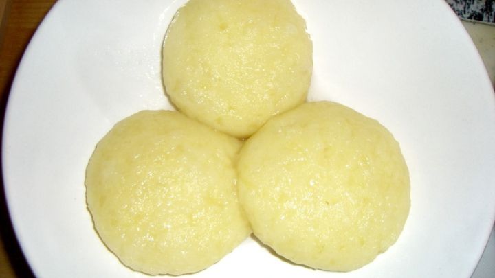 Sine Kluski - dunkle, schlesische Kartoffel-Kl&ouml;&szlig;e