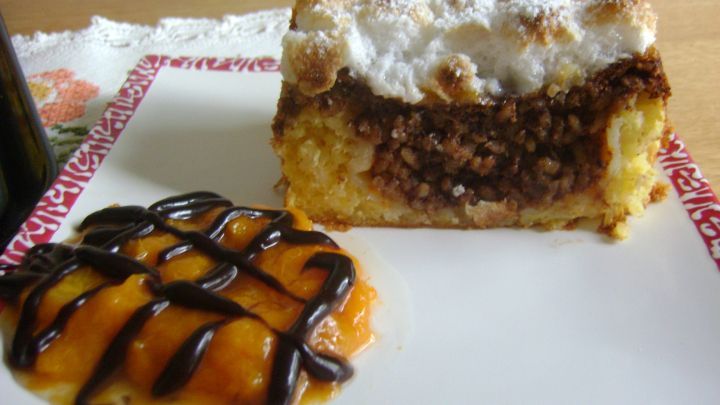 Sch&ouml;nbrunner Reisauflauf mit Marillenr&ouml;ster