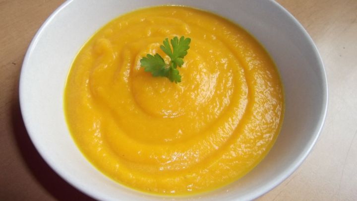 M&ouml;hrensuppe mit Ingwer