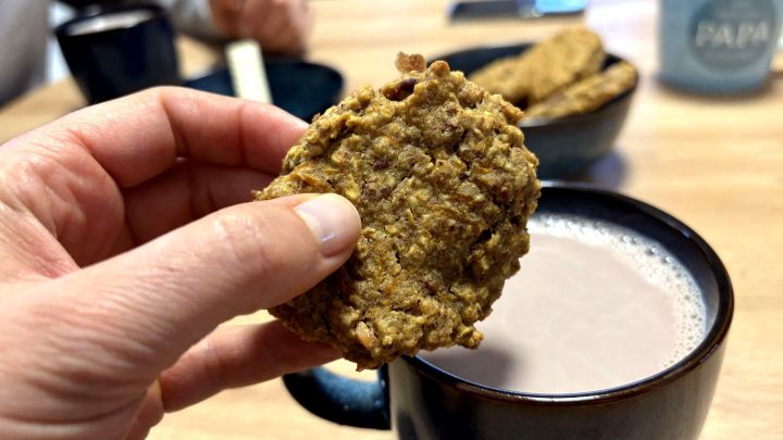 Buchweizen-Haferflocken-Kekse ohne Zucker aus dem Artikel: knuspriger Snack zum Kakao, schnell gebacken f&uuml;r die ganze Familie