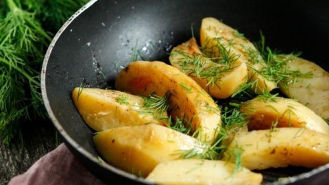 Einfache Kartoffeln mit Dill