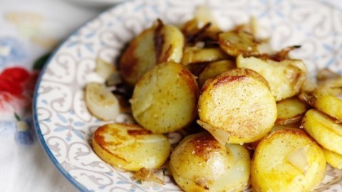 "Bratkartoffeln" mal ganz anders und sogar gesund, mit Dip