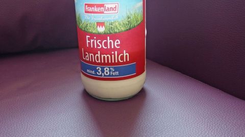 Ledersofa günstig pflegen + putzen mit Vollmilch