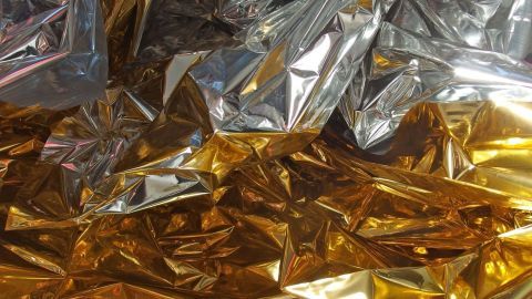 Basteln oder Dekorieren mit Gold- oder Silberfolie