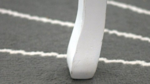 Möbelabdrücke vom Teppich beseitigen