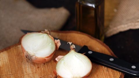 Geschnittene Zwiebeln auf Vorrat