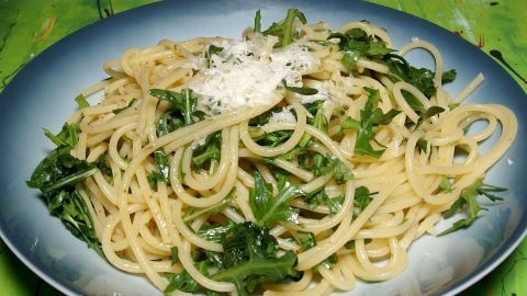 Spaghetti-Rucola-Salat