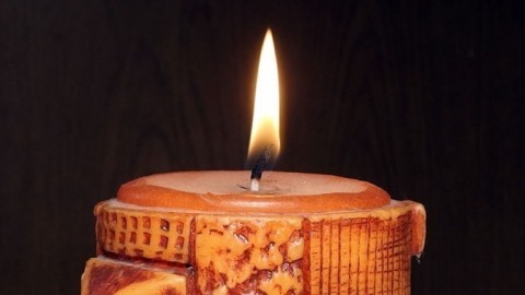Kerzenwachs entfernen