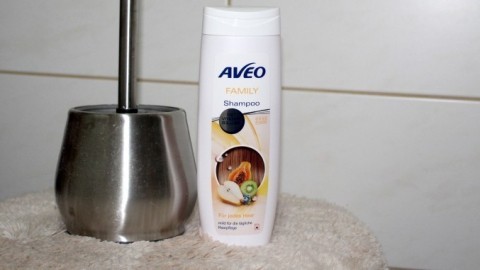 Klobürste mit Shampoo ersetzt schädliche Kloreiniger