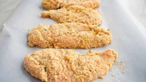 Schweineschnitzel im Backofen backen - Zeit sparen