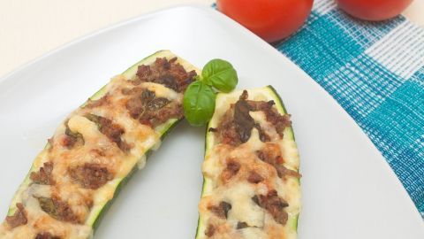 Gefüllte Zucchini (mit Hackfleisch)