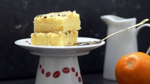 Rührkuchen mit Saft backen - fruchtig schmeckender Kuchen