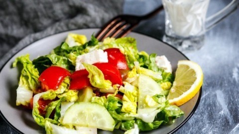 Einfaches Joghurtdressing zum Salat