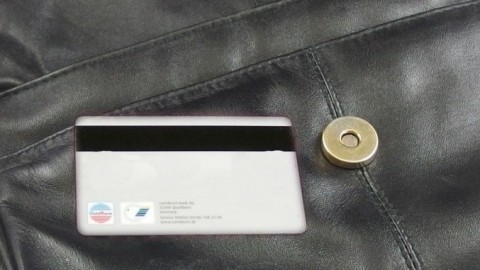 Vorsicht mit Magnetverschlüssen am Geldbeutel oder der Handtasche