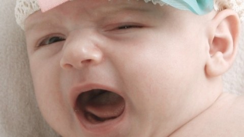 Schreiende Babys mit Föhn beruhigen