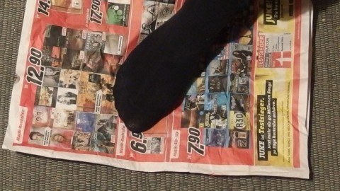 Warme Füße mit Zeitungspapier