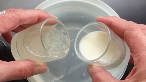 Reine Haut durch Zitronenwasser mit Milch