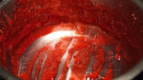 Marmeladenreste beim Einkochen
