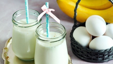 Protein-Shake mit Magerquark und Bananen