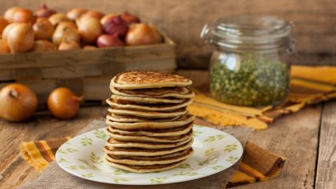 Vollwertpfannkuchen pikant gefüllt