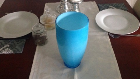 Vase als Tischabfallbehälter