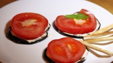 Tomaten-Auberginen Snack