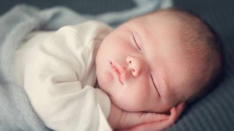 Babyschlaf verstehen - was hilft?