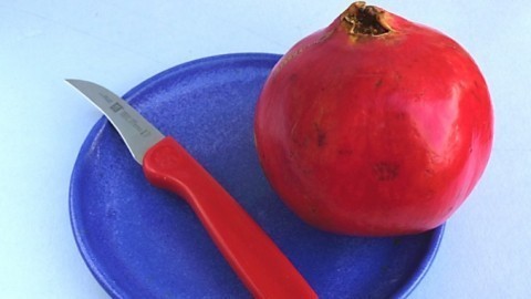 Granatapfel ohne Spritzer entkernen