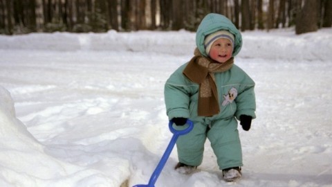 Kleinkinder vor Kälte schützen