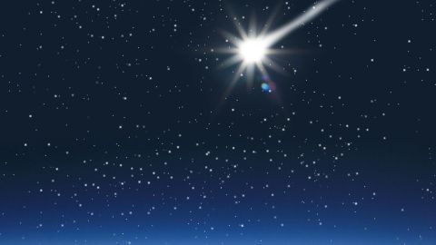 Ein heller Komet zieht durch den sternenklaren Himmel über einer Wolkenbedeckung der Erde, symbolisiert Licht und Hoffnung.